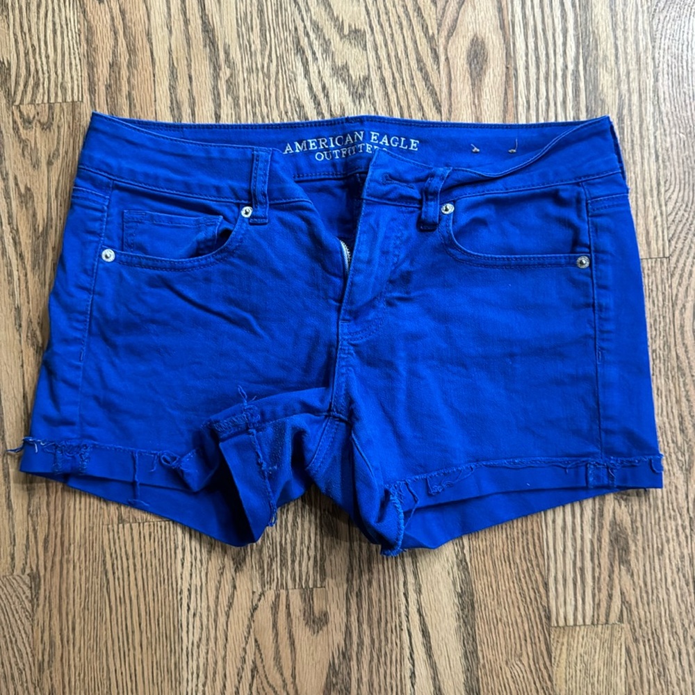 American eagle shorts, size 8